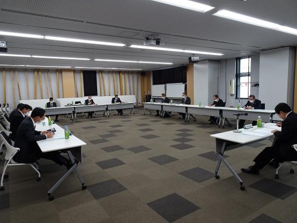 理事会の様子