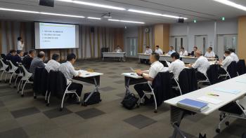 政策懇談会の様子