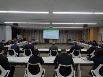 政策懇談会の様子