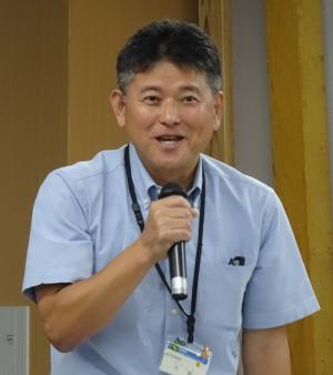 総合政策部　大東部長